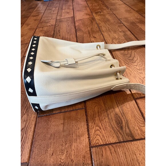 Yves Saint Laurent Vintage Bucket Bag Ivory - Picture 10 of 12